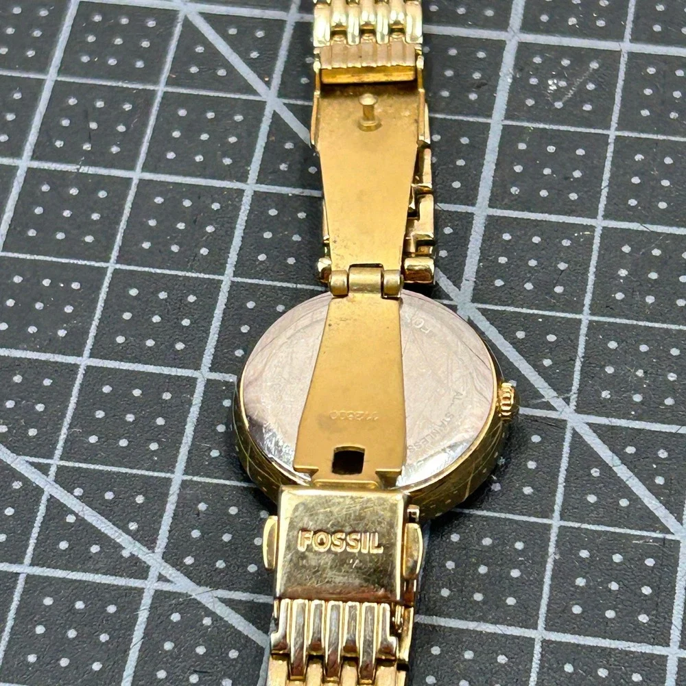 Fossil ES3346 Riley Gold Tone Crystal Bezel Sunray Dial Ladies‎ Watch